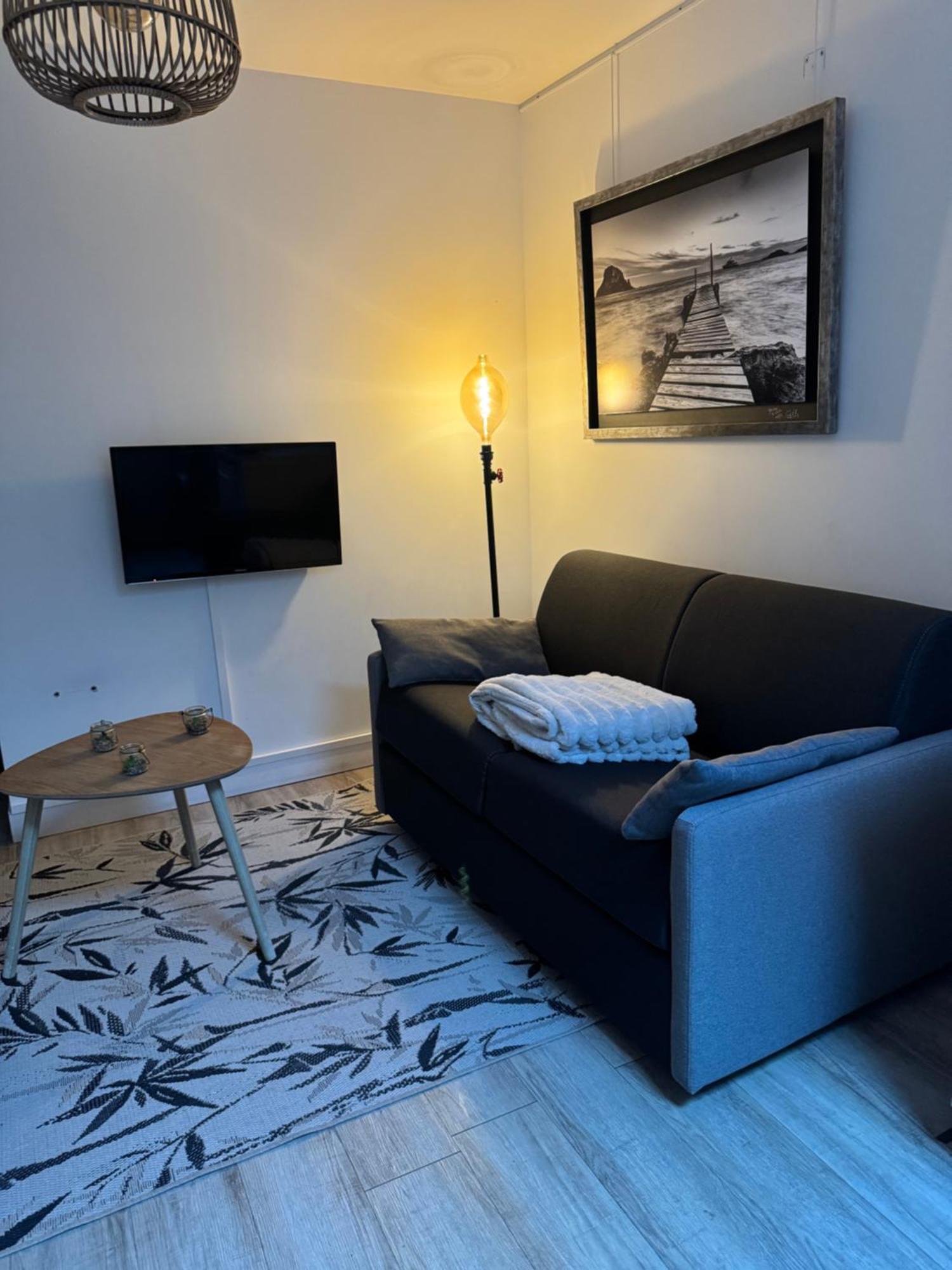 Appartement Cosy Face A La Basilique Saint Remi Реймс Экстерьер фото